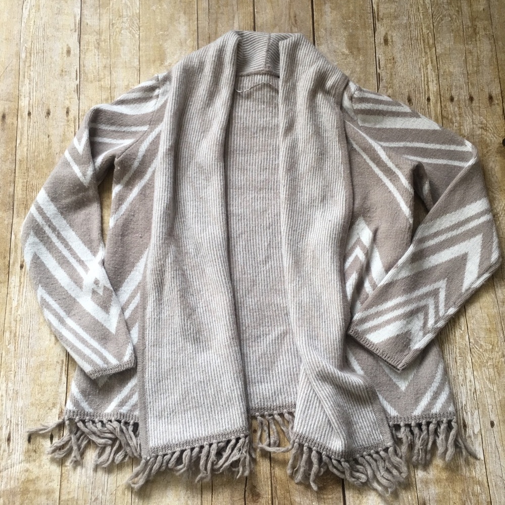 Open front sweater - size large - Picture 3 of 5